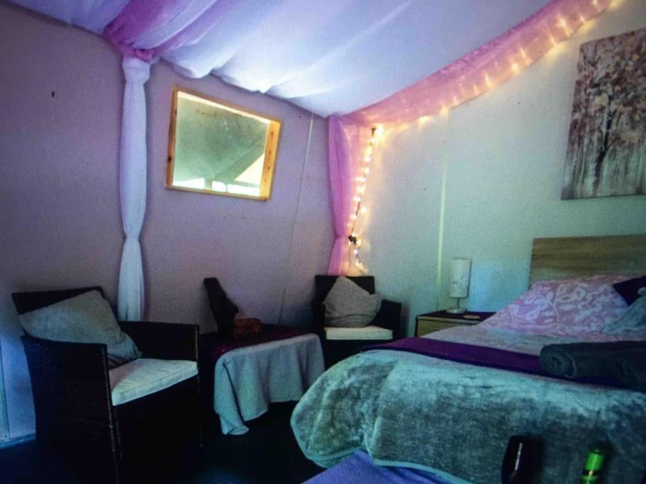 Cosy Woodland Romantic Retreat With Log Fires And Nature Sturry 외부 사진
